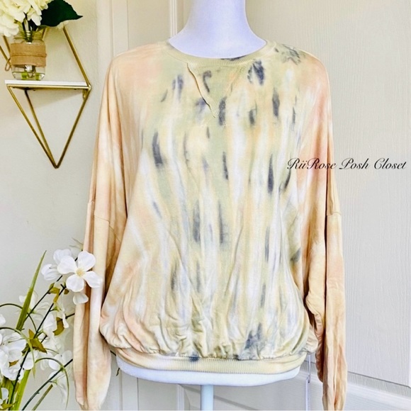 NWT YF&B Tie Dye Pull Over Top - Picture 1 of 6